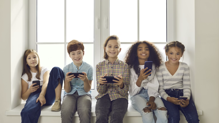 Veilig online | Help, mijn kind wil/heeft een smartphone!